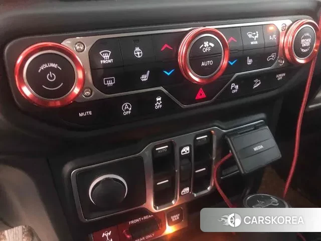 Jeep Wrangler (JL) 2018 Белый из Кореи, фото 4