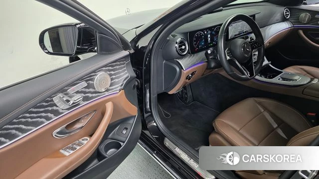 Mercedes-Benz E-Class W213 2022 Черный из Кореи, фото 4