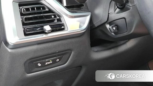 BMW X5 (G05) 2025 Черный из Кореи, фото 4