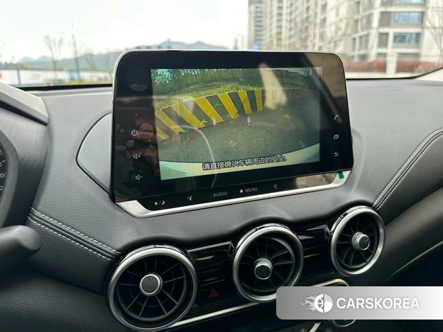 Nissan Xuan Yi 2023 Белый из Китая, фото 4