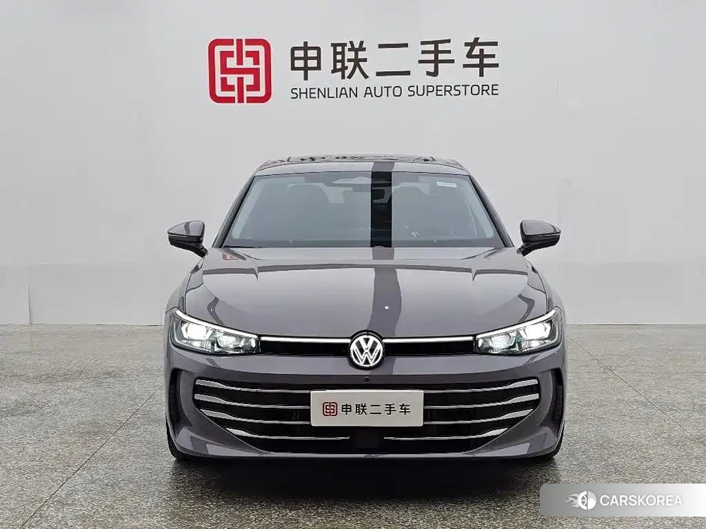 Volkswagen Passat 2024 Silver/gray из Китая, фото 4