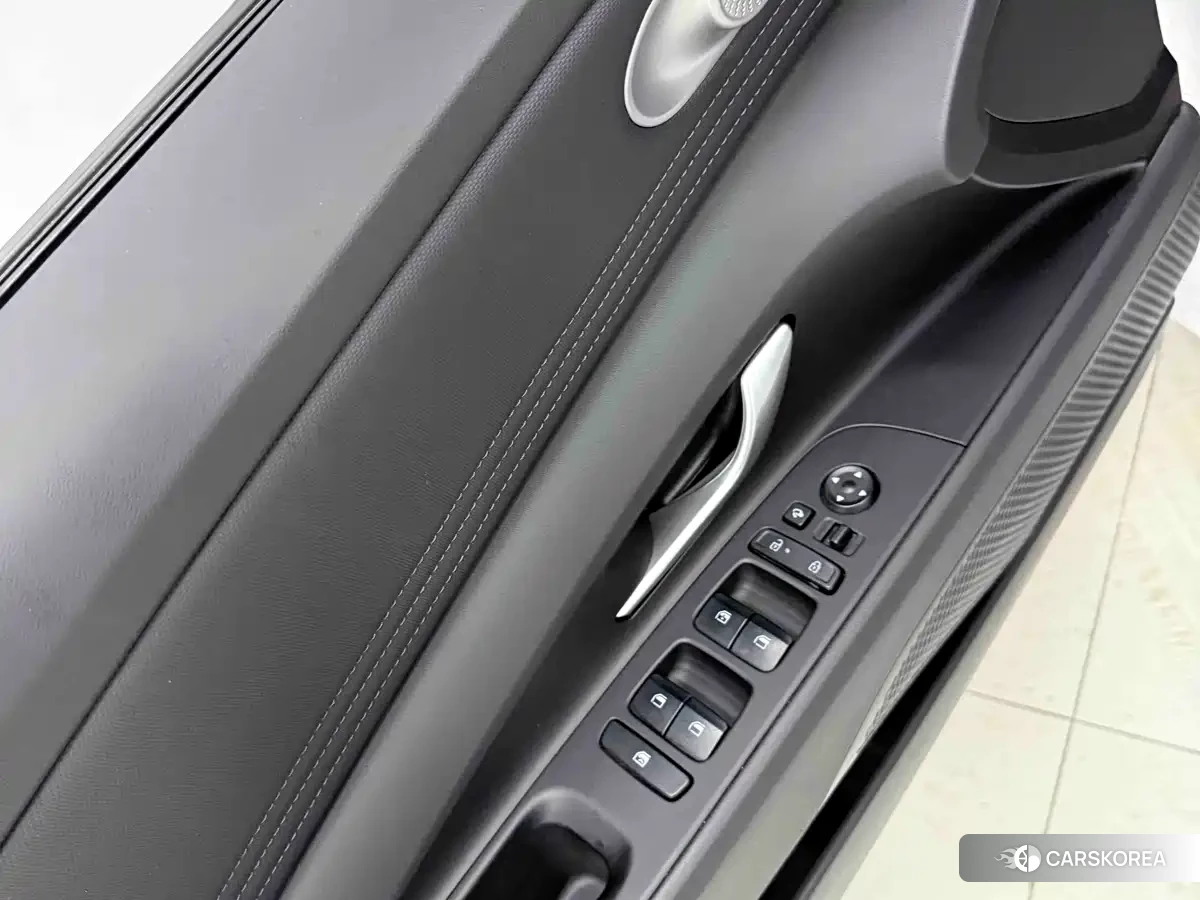 Hyundai Elantra 2023 Белый из Китая, фото 4