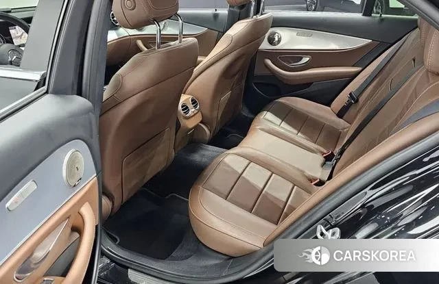 Mercedes-Benz E-Class W213 2020 Черный из Кореи, фото 4