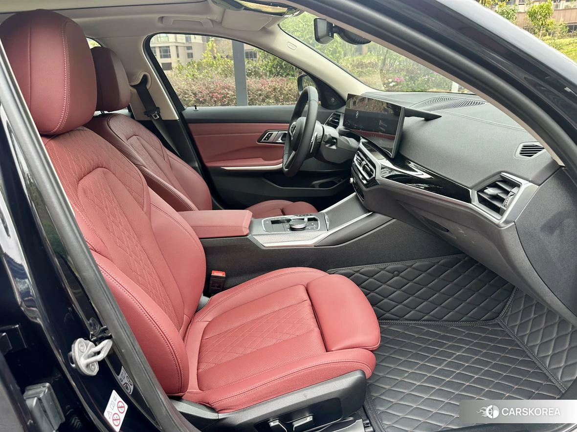 BMW 3 series 2022 Черный из Китая, фото 4