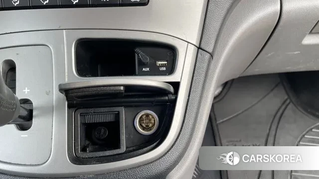 Hyundai The New Grand Starex 2018 Белый из Кореи, фото 4