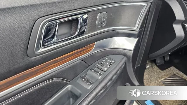 Ford Explorer 2019 Белый из Кореи, фото 4