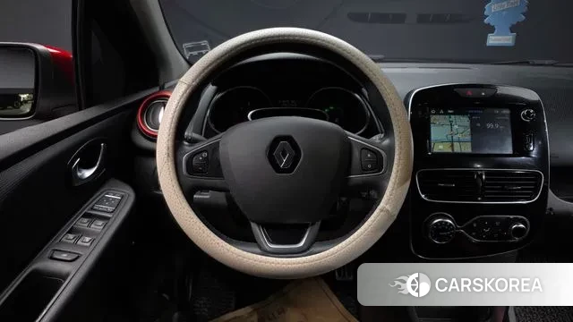 Renault Korea (Samsung) Clio 2019 Красный из Кореи, фото 4