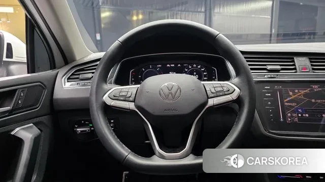 Volkswagen Tiguan second Generation 2022 Белый из Кореи, фото 4