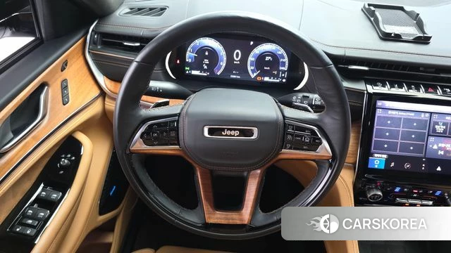 Jeep Grand Cherokee (WL) 2021 Серебряный из Кореи, фото 4