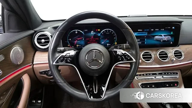 Mercedes-Benz E-Class W213 2022 Черный из Кореи, фото 4