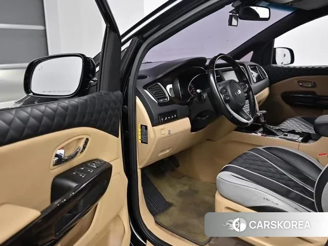 Kia The New Carnival 2018 Черный из Кореи, фото 4