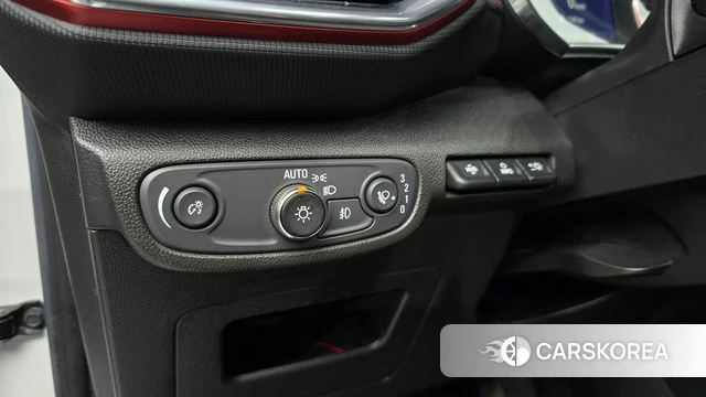 Chevrolet (GM Daewoo) Trailblazer 2022 Белый из Кореи, фото 4