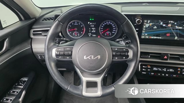 Kia K5 3rd generation 2023 Белый из Кореи, фото 4