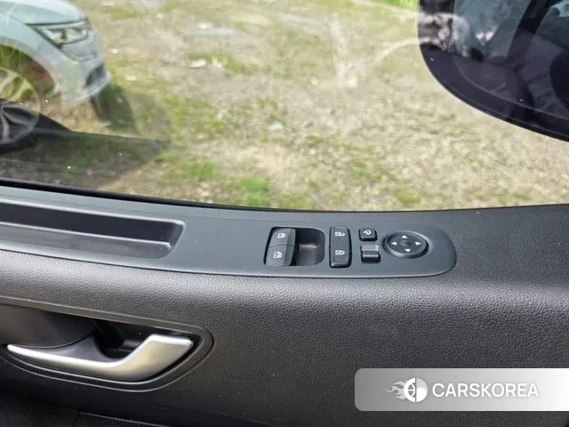 Hyundai Staria 2022 Серый из Кореи, фото 4