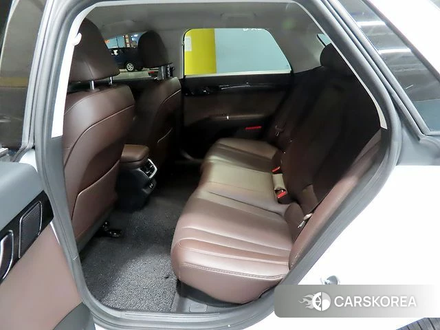 Hyundai Grandeur Hybrid (GN7) 2023 Белый из Кореи, фото 4