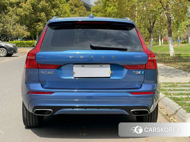 Volvo XC60 2018 Синий из Китая, фото 4