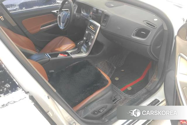 Volvo S60 2018 Белый из Китая, фото 4