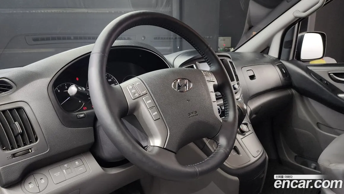 Hyundai The New Grand Starex 2018 Черный из Кореи, фото 4