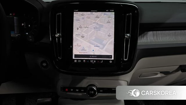 Volvo XC40 2022 Серебристо-серый из Кореи, фото 4