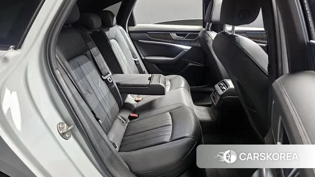 Audi A6 (C8) 2021 Белый из Кореи, фото 4