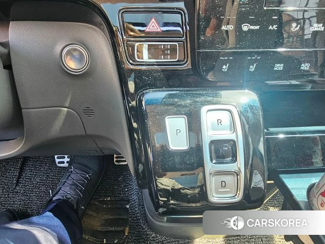 Hyundai Staria 2025 Черный из Кореи, фото 4