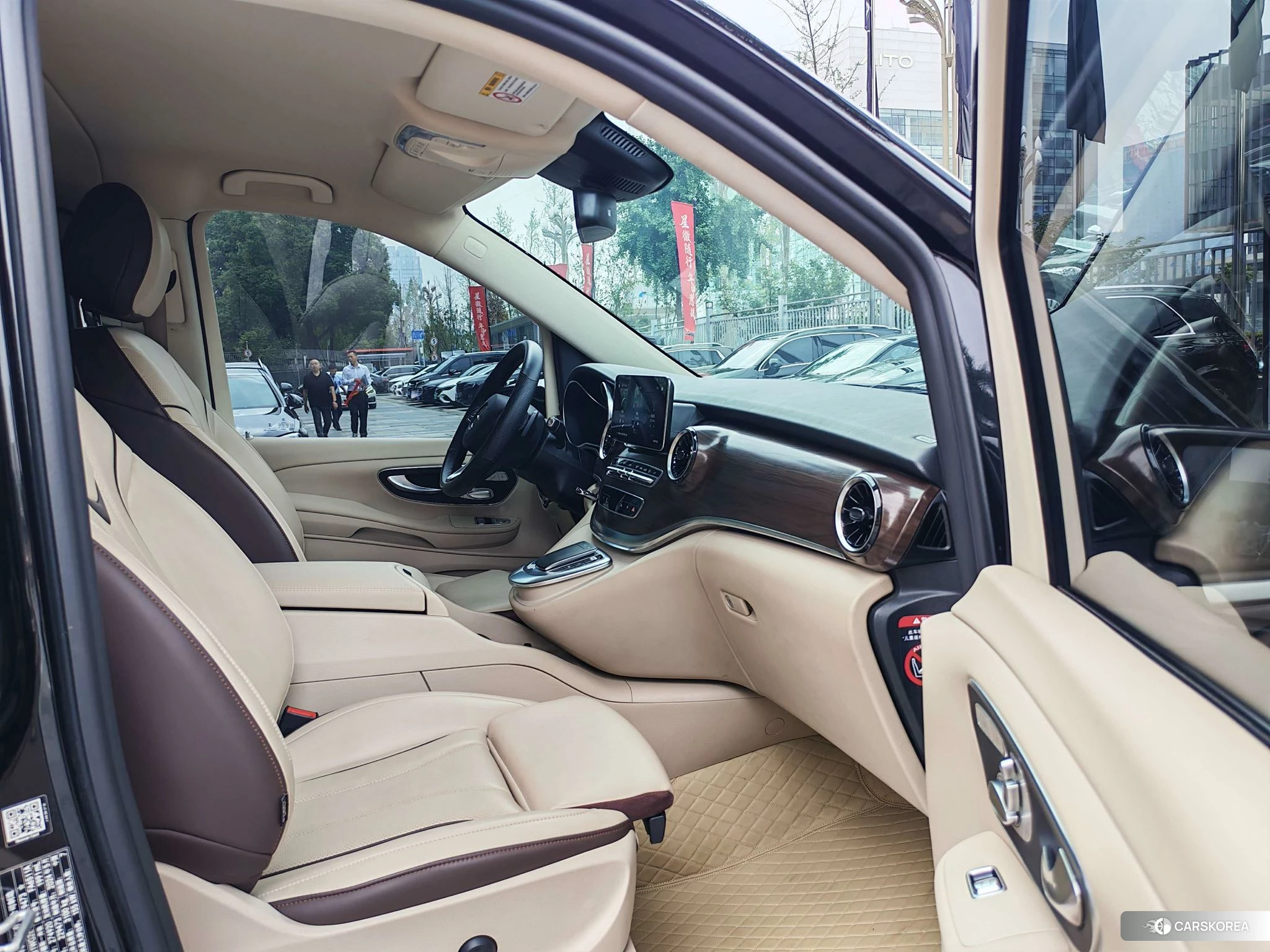 Mercedes-Benz V-class 2022 Черный из Китая, фото 4