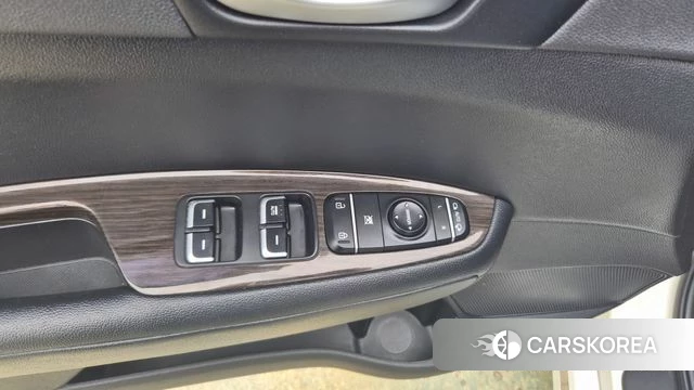 Kia K5 second generation 2018 Белый из Кореи, фото 4