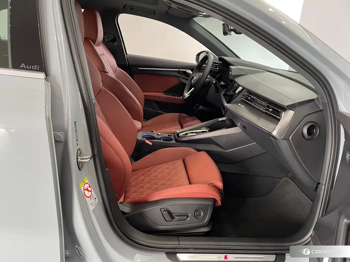 Audi A3 2026 Silver/gray из Китая, фото 4
