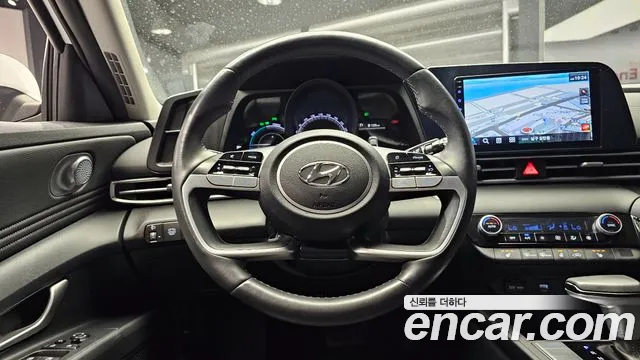 Hyundai Avante Hybrid (CN7) 2022 Белый из Кореи, фото 4