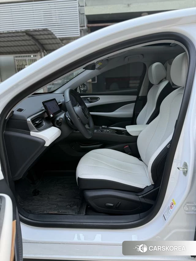 BYD Seal 05DM 2025 Белый из Китая, фото 4