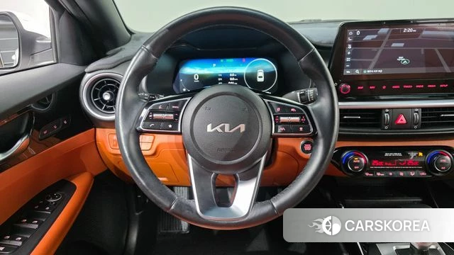 Kia The New K3 2nd generation 2021 Белый из Кореи, фото 4