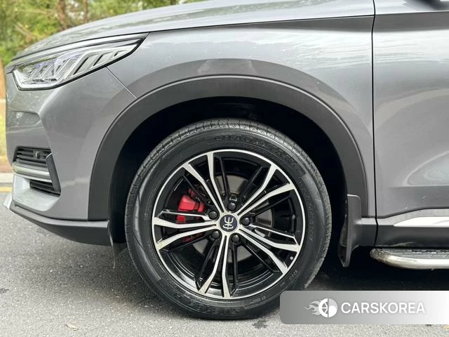 BYD Song Yuan 2021 Темно-серый из Китая, фото 4