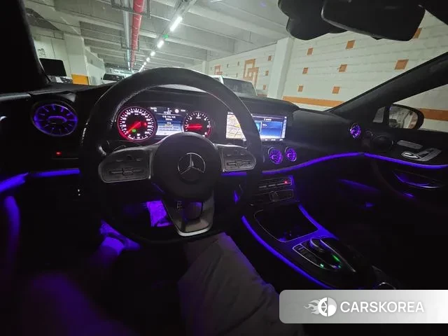 Mercedes-Benz E-Class W213 2018 Белый из Кореи, фото 4