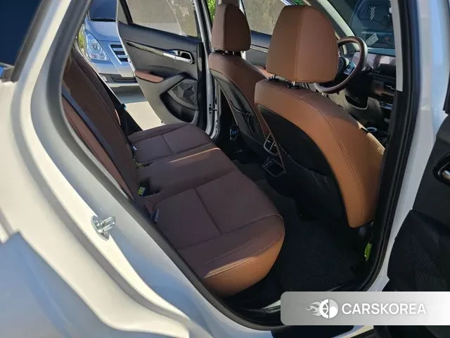 Kia The New Seltos 2024 Жемчужный цвет из Кореи, фото 4