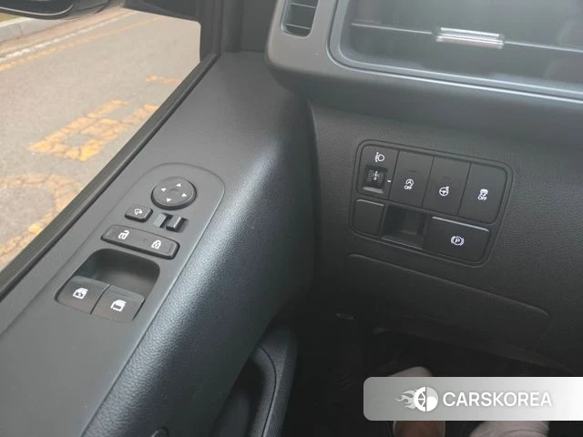 Hyundai Staria 2022 Белый из Кореи, фото 4