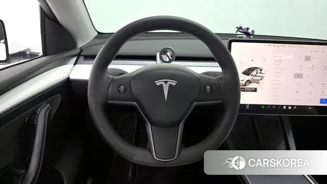 Tesla Model Y 2023 Белый из Кореи, фото 4