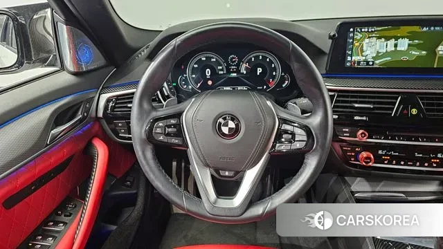 BMW 5 Series (G30) 2018 Белый из Кореи, фото 4