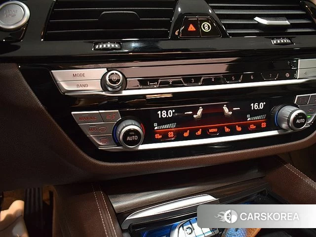 BMW 5 Series (G30) 2022 Белый из Кореи, фото 4