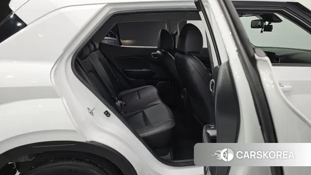 Hyundai Venue 2022 Белый из Кореи, фото 4