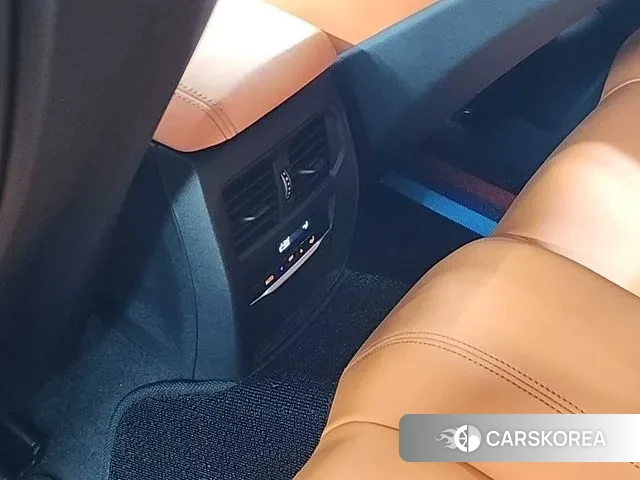 BMW M4 (G82) 2023 Черный из Кореи, фото 4