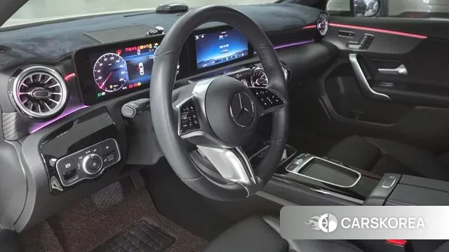 Mercedes-Benz A-Class W177 2024 Белый из Кореи, фото 4