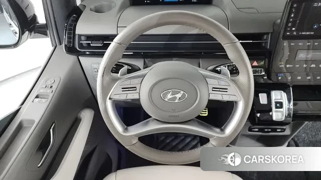 Hyundai Staria 2023 Белый из Кореи, фото 4