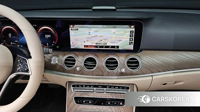 Mercedes-Benz E-Class W213 2021 Белый из Кореи, фото 4