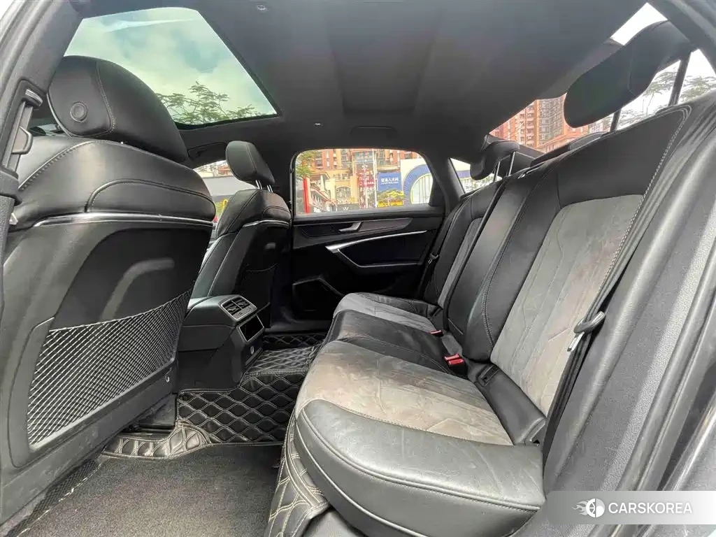Audi A6L 2021 Silver/gray из Китая, фото 4