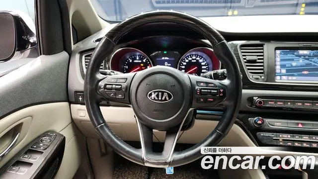 Kia The New Carnival id 2716451 из Кореи 4