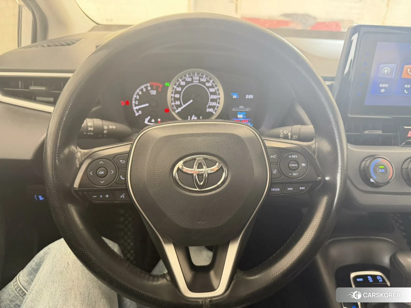 Toyota Corolla 2023 Белый из Китая, фото 4