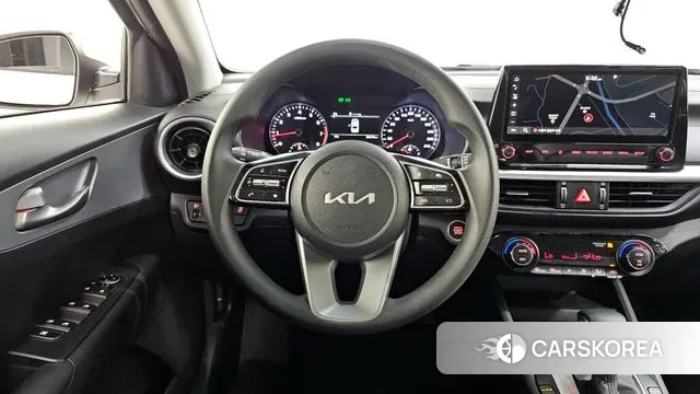 Kia The New K3 2nd generation 2021 Белый из Кореи, фото 4