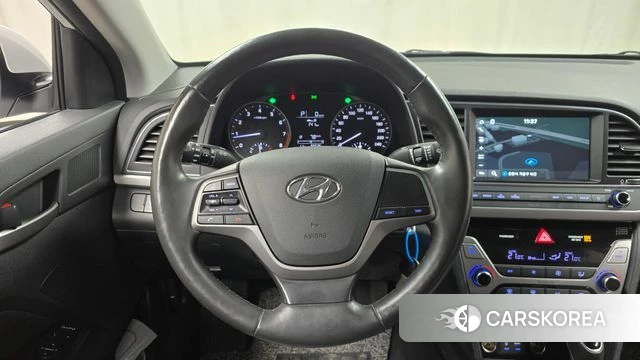 Hyundai Avante AD 2018 Белый из Кореи, фото 4