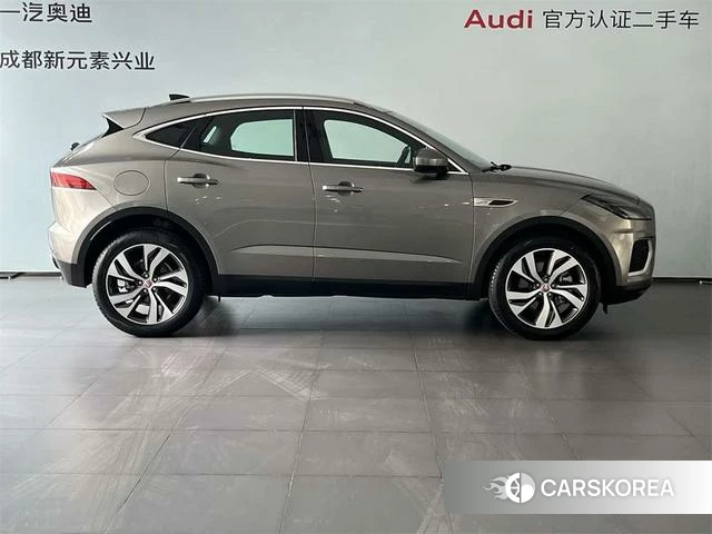 Jaguar E-PACE 2023 Темно-серый из Китая, фото 4