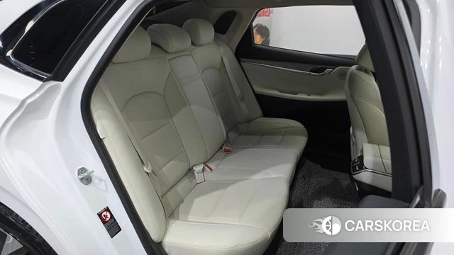 Hyundai The New Grandeur IG Hybrid 2022 Белый из Кореи, фото 4